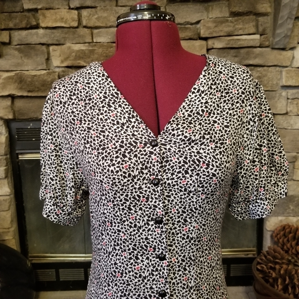 90s Ruffle Dress - Picture 3 of 8